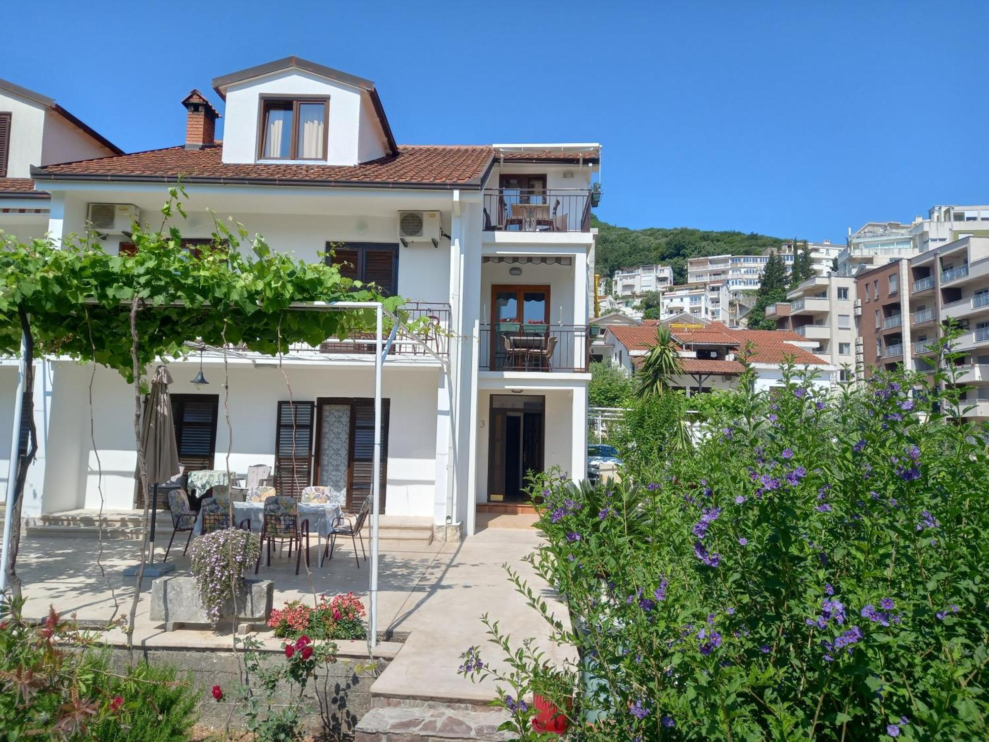 Apartments Budva Center Екстер'єр фото